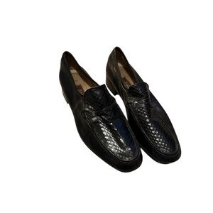 Vintage Bally Glossy Black Patterned Loafers